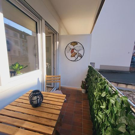 Zentrales Apartment Mit Balkon Und Parkplatz Trier Exteriör bild