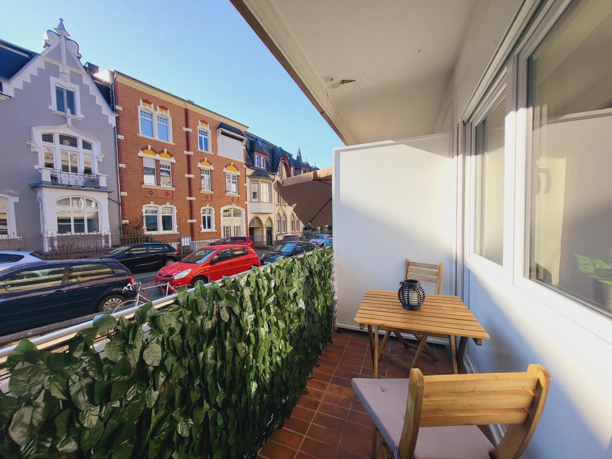 Zentrales Apartment Mit Balkon Und Parkplatz Trier Exteriör bild